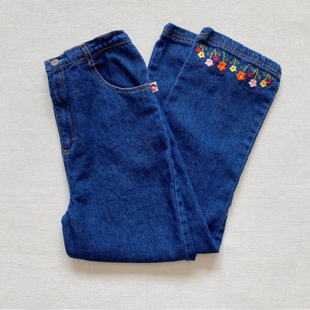 Vintage Y2K Dora Embroidered Floral High Waisted Flare Jeans 7/8